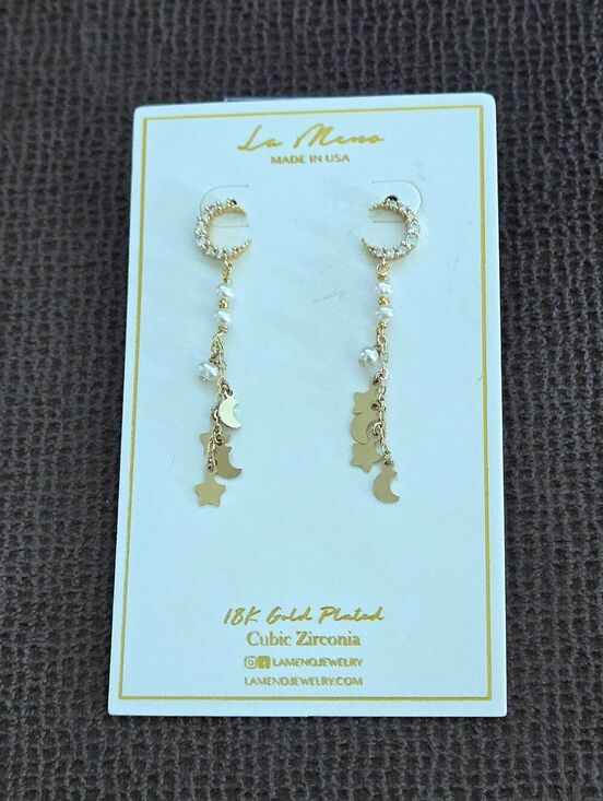 La Meno Jewelry - La Meno Moon🌙 and Star⭐ Dangle Earrings